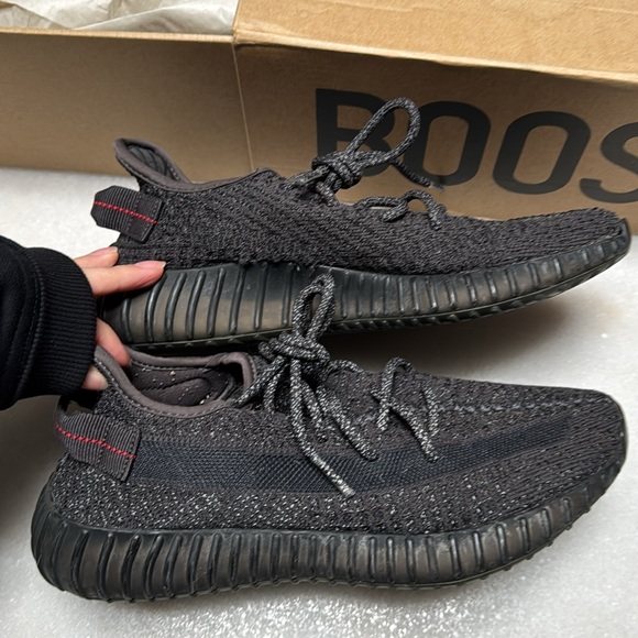 Yeezy Boost 350 V2 'Black Reflective' - Picture 6 of 12